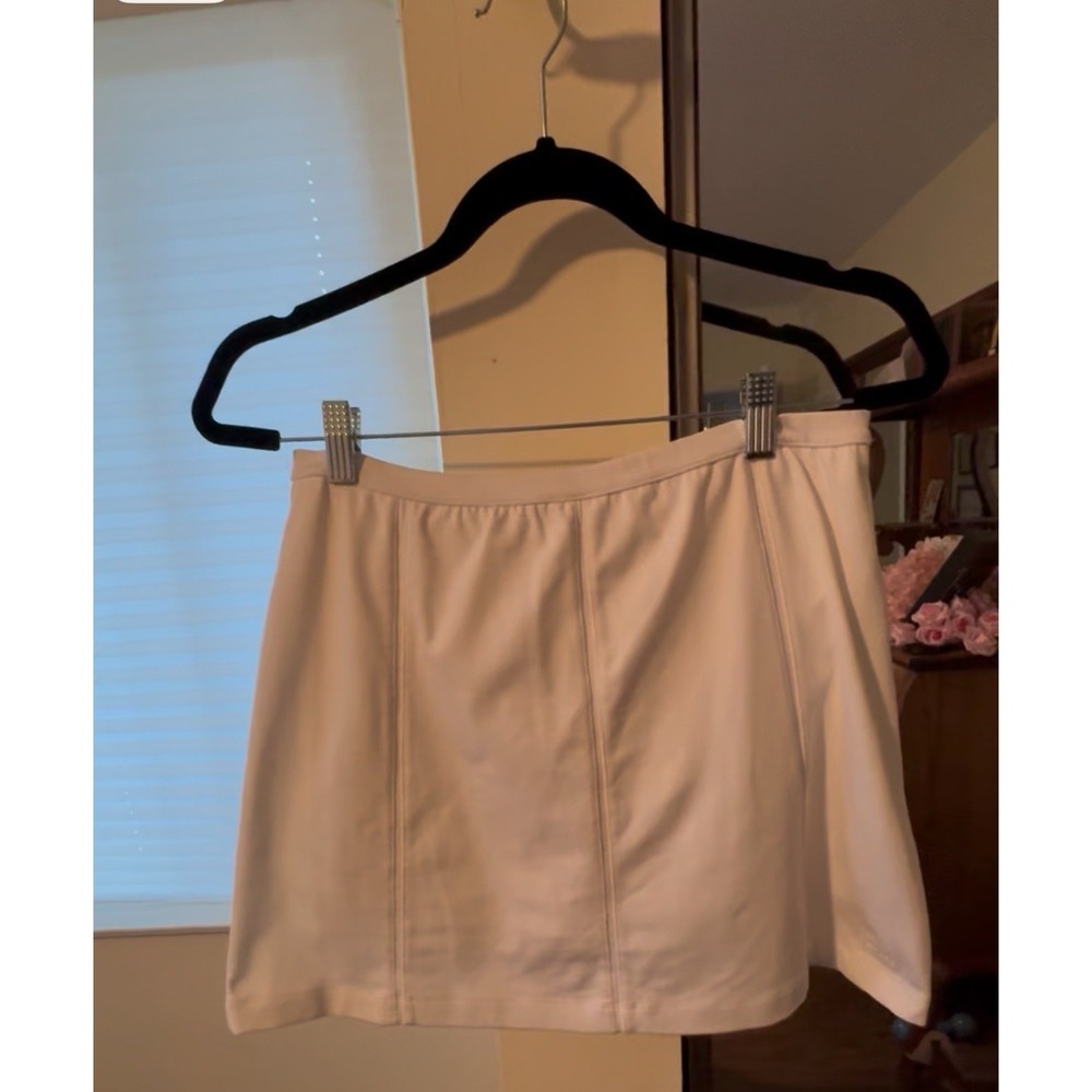 IZOD Cool FX White Golf Tennis Skirt - Size Small